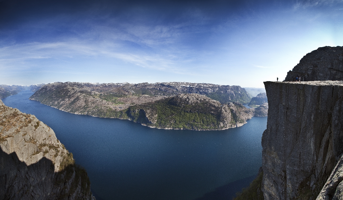 Panoramique du Preikestolen _ région des fjords de Norvège