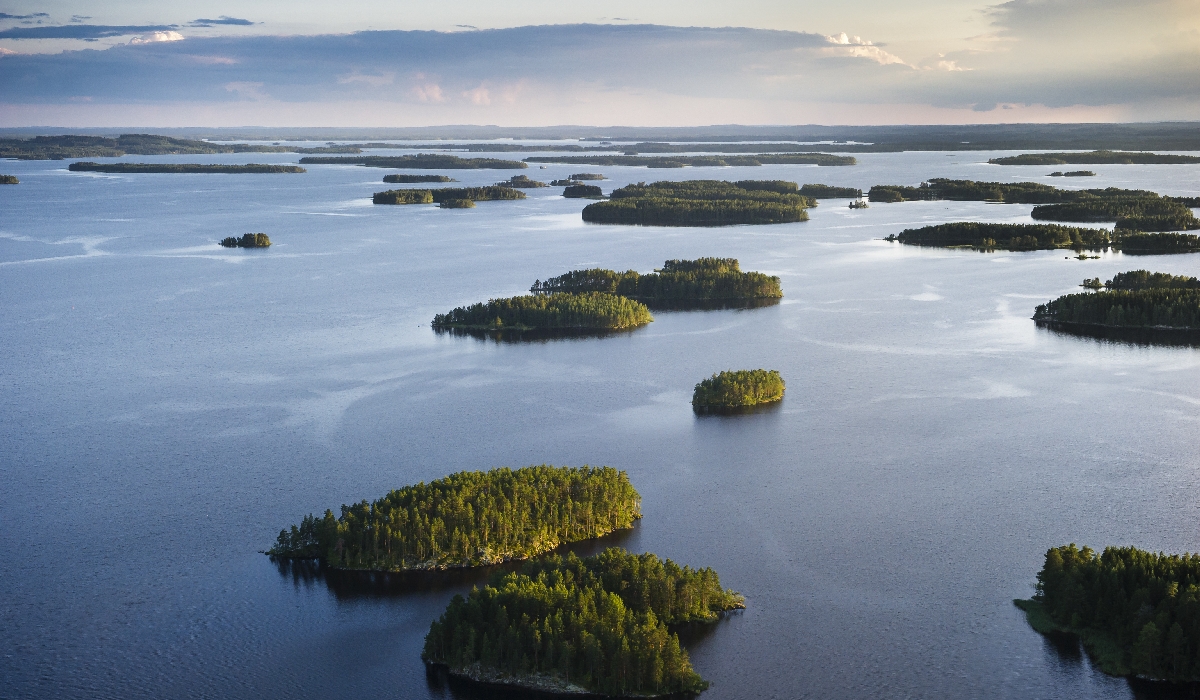 Beauté de la Région des Lacs en Finlande